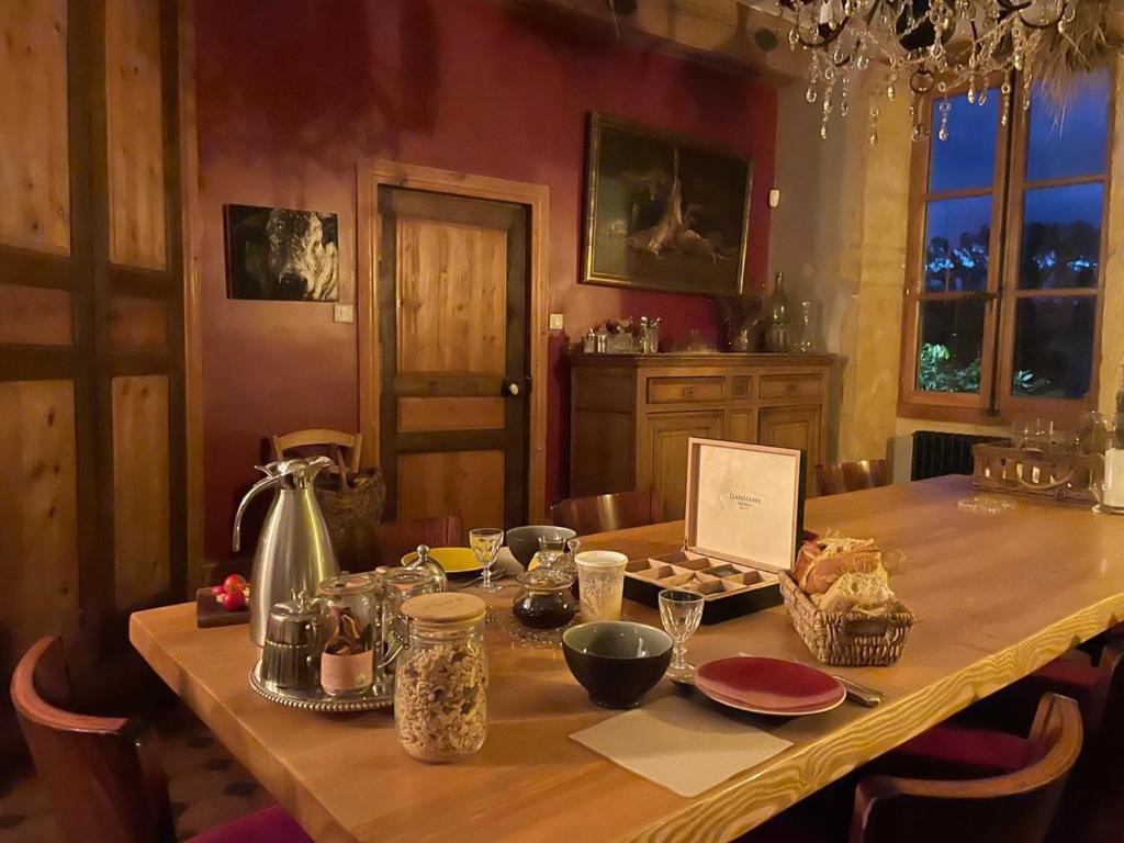 Les Jardins Des Soussilanges Bed & Breakfast Ceron Exterior photo