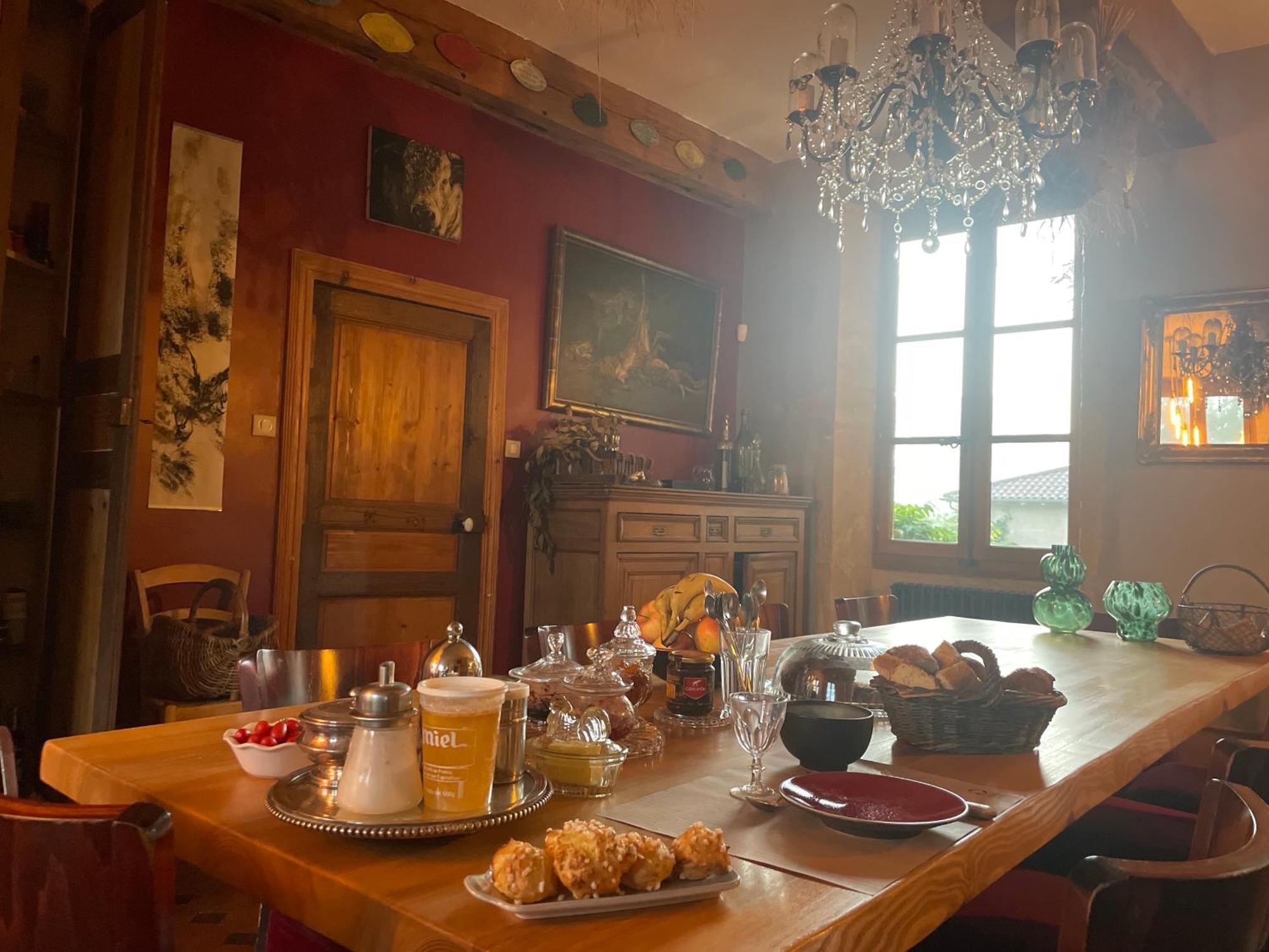 Les Jardins Des Soussilanges Bed & Breakfast Ceron Exterior photo